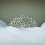 تاج عروس تابان